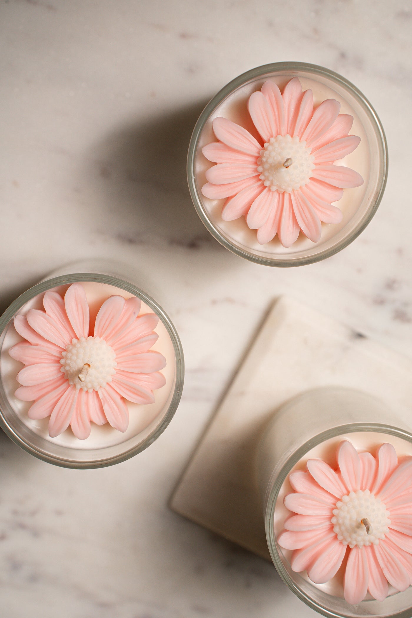 Daisy Candle